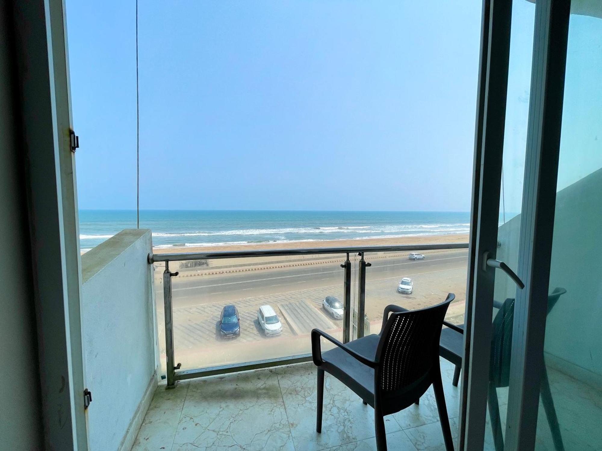 Hotel Tbs In Puri Exteriör bild